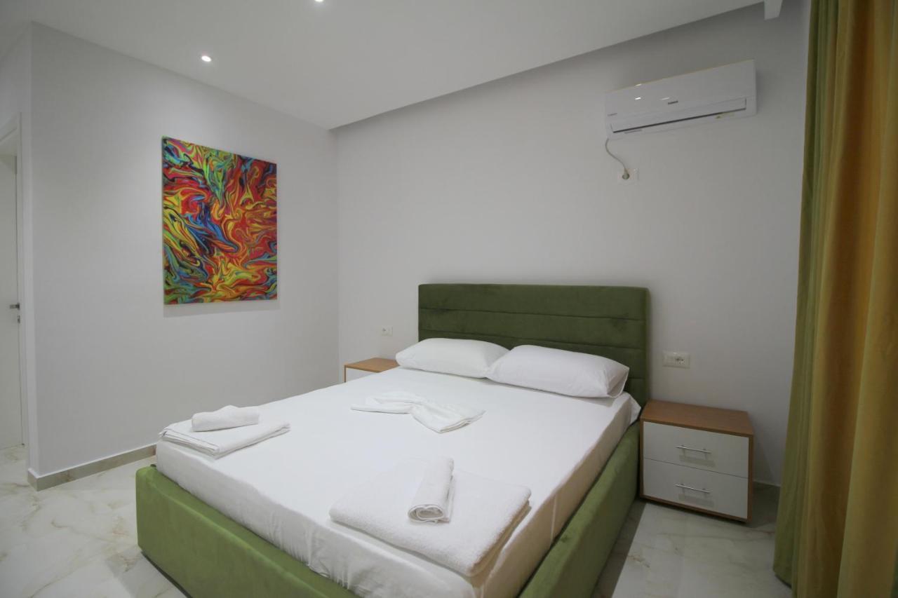 Moonshine Hotel Εξαμίλιο Εξωτερικό φωτογραφία